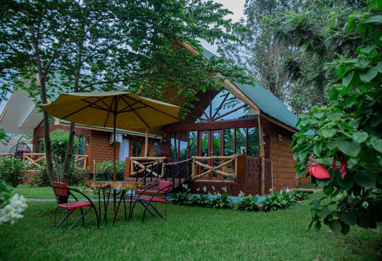 Shose Farmhouse Chalets & Campsite Moshi Zewnętrze zdjęcie