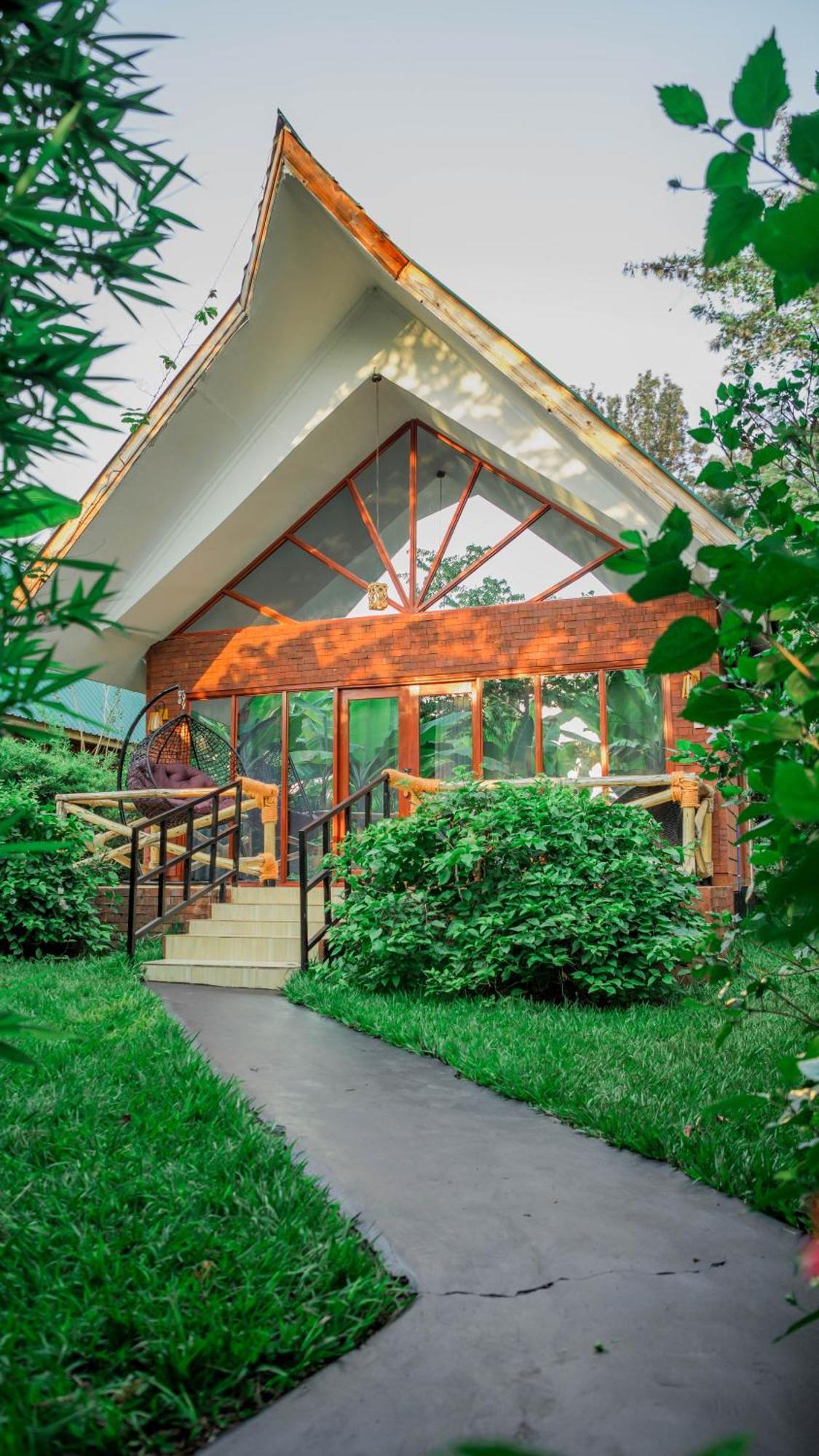 Shose Farmhouse Chalets & Campsite Moshi Zewnętrze zdjęcie